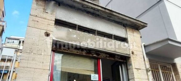 1-salle Propriété commerciale à Rome, Italy No. 117305 2