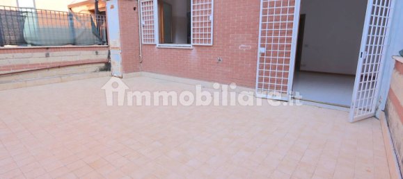 2 bedrooms Apartment in Rome, Italy No. 71982 4