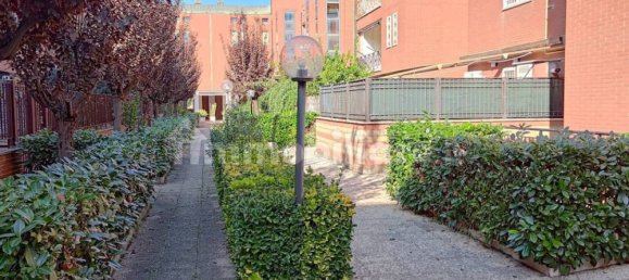 2 bedrooms Apartment in Rome, Italy No. 71982 2