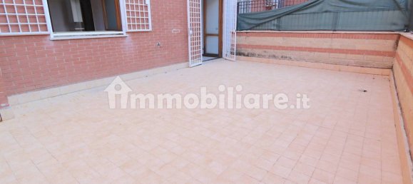 2 bedrooms Apartment in Rome, Italy No. 71982 3