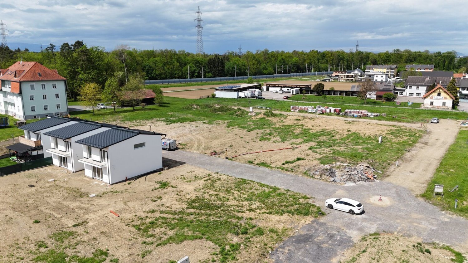  قطعة أرض في Wildon, Austria 97متر مربع رقم 128122