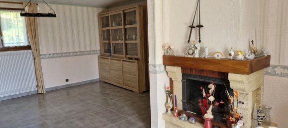 Villa de 3 dormitorios en Le Clerjus, France No. 251694 2