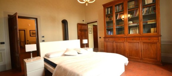 12 rooms Villa in Lucca, Italy No. 155135 16