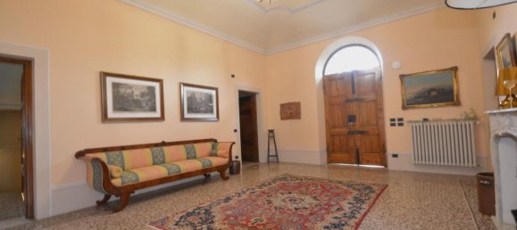 12 rooms Villa in Lucca, Italy No. 155135 4