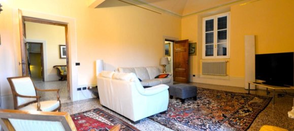 12 rooms Villa in Lucca, Italy No. 155135 5
