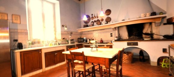 12 rooms Villa in Lucca, Italy No. 155135 7