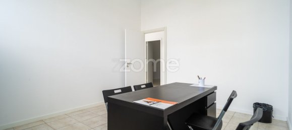 Propriété commerciale à Paredes, Portugal 145m² No. 14371 11