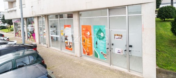 Propriété commerciale à Paredes, Portugal 145m² No. 14371 2