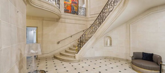 5 chambres Appartement à Paris, France No. 124552 11