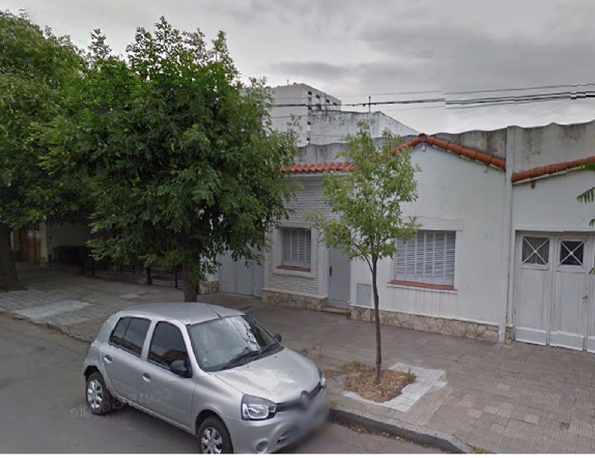 Casa de 3 dormitorios en Buenos Aires, Argentina No. 69705