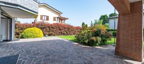 3 غرف نوم فيلا في Uboldo, Italy رقم 57824 37