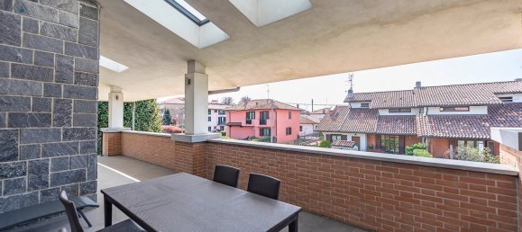 3 غرف نوم فيلا في Uboldo, Italy رقم 57824 9