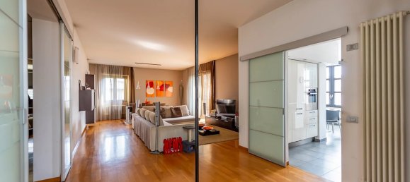 3 غرف نوم فيلا في Uboldo, Italy رقم 57824 4