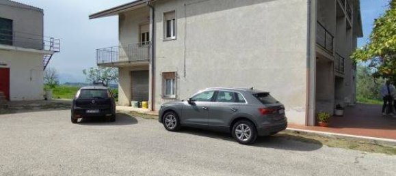 4 bedrooms House in Giuliano Teatino, Italy No. 284137 3