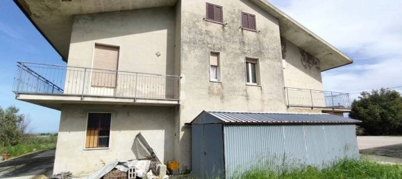 4 bedrooms House in Giuliano Teatino, Italy No. 284137 19