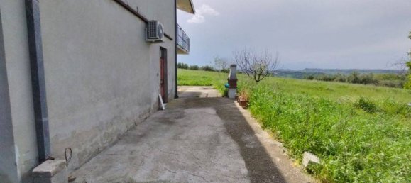 4 bedrooms House in Giuliano Teatino, Italy No. 284137 10