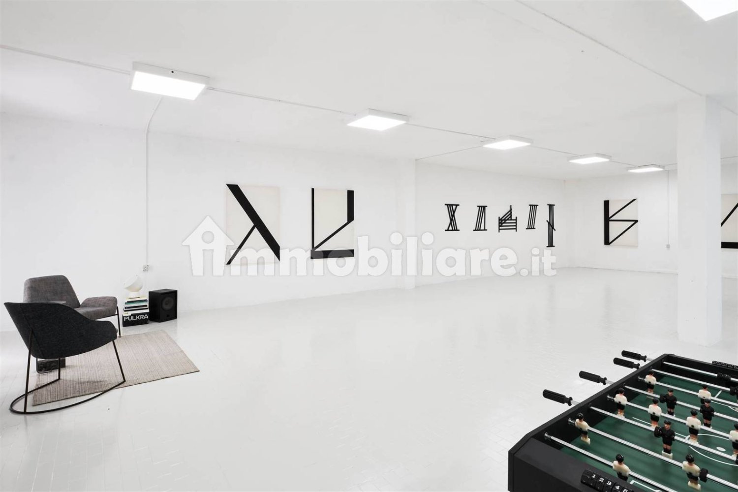 Propiedad comercial de 2 habitaciónes en Milan, Italy No. 378629