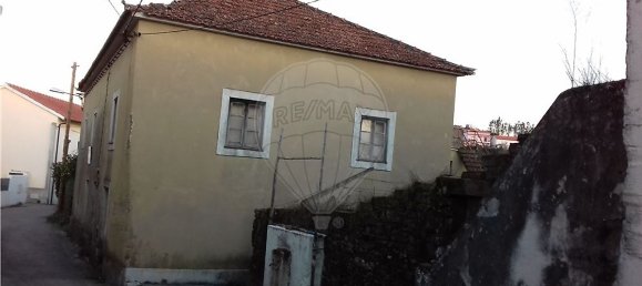 3 bedrooms House in Cabecudo, Portugal No. 36932 17