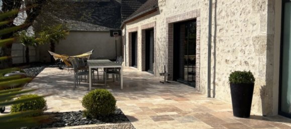 Casa de 5 dormitorios en Saint-Hilaire-Saint-Mesmin, France No. 71235 3