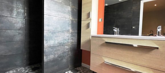 Casa de 5 dormitorios en Saint-Hilaire-Saint-Mesmin, France No. 71235 10