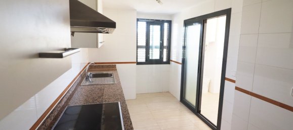 3 bedrooms Penthouse in Villajoyosa, Spain No. 2646 4