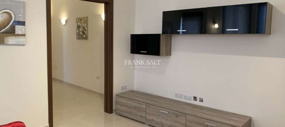 4 غرف نوم شقة في Qormi, Malta رقم 4504 4