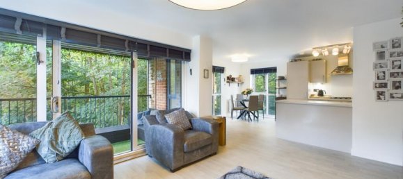 2 Schlafzimmer Wohnung in Bordon, United Kingdom, Nr. 13844 4