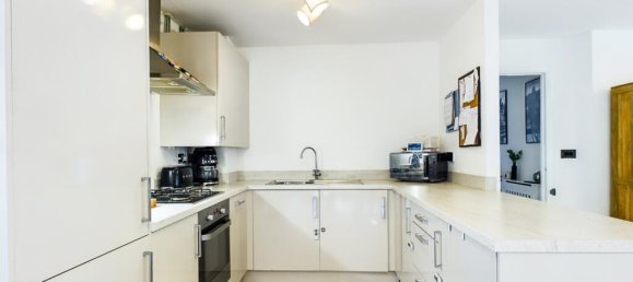 2 Schlafzimmer Wohnung in Bordon, United Kingdom, Nr. 13844 7