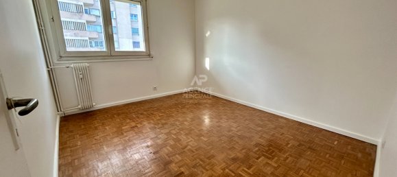 2 chambres Appartement à Poissy, France No. 173004 15