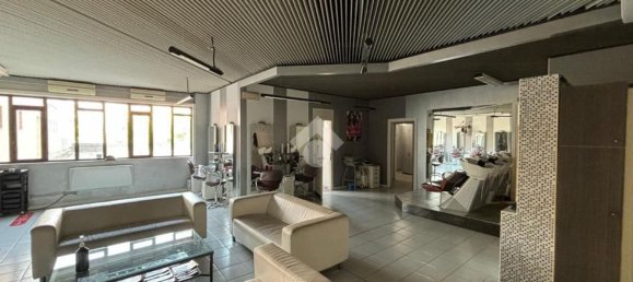 150m² Commercial property in Venaria Reale, Italy No. 147571 6