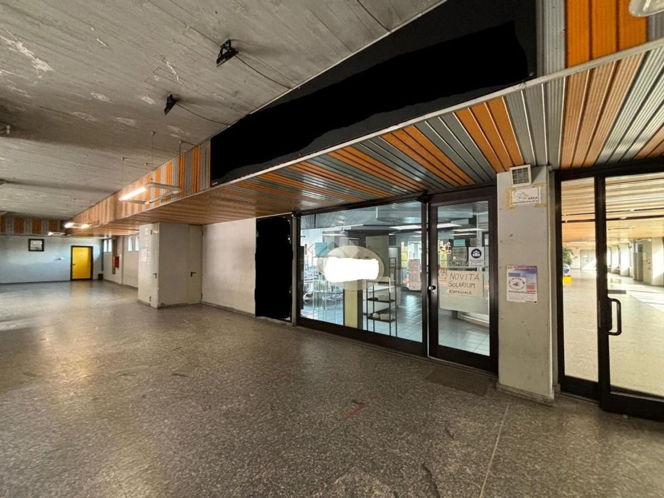 150m² Commercial property in Venaria Reale, Italy No. 147571