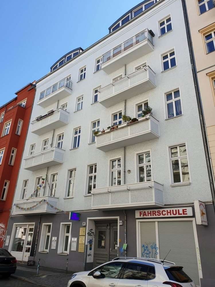 4 rooms Apartment in Friedrichshain, Germany No. 109341