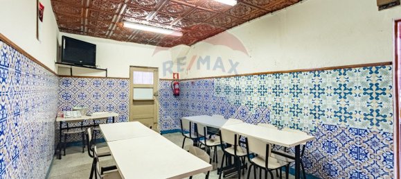 9 غرف نوم بناية في Valbom, Portugal رقم 45105 45