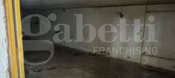 75m² Commercial property in Torre Annunziata, Italy No. 346248 5