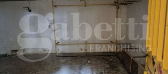 75m² Commercial property in Torre Annunziata, Italy No. 346248 4