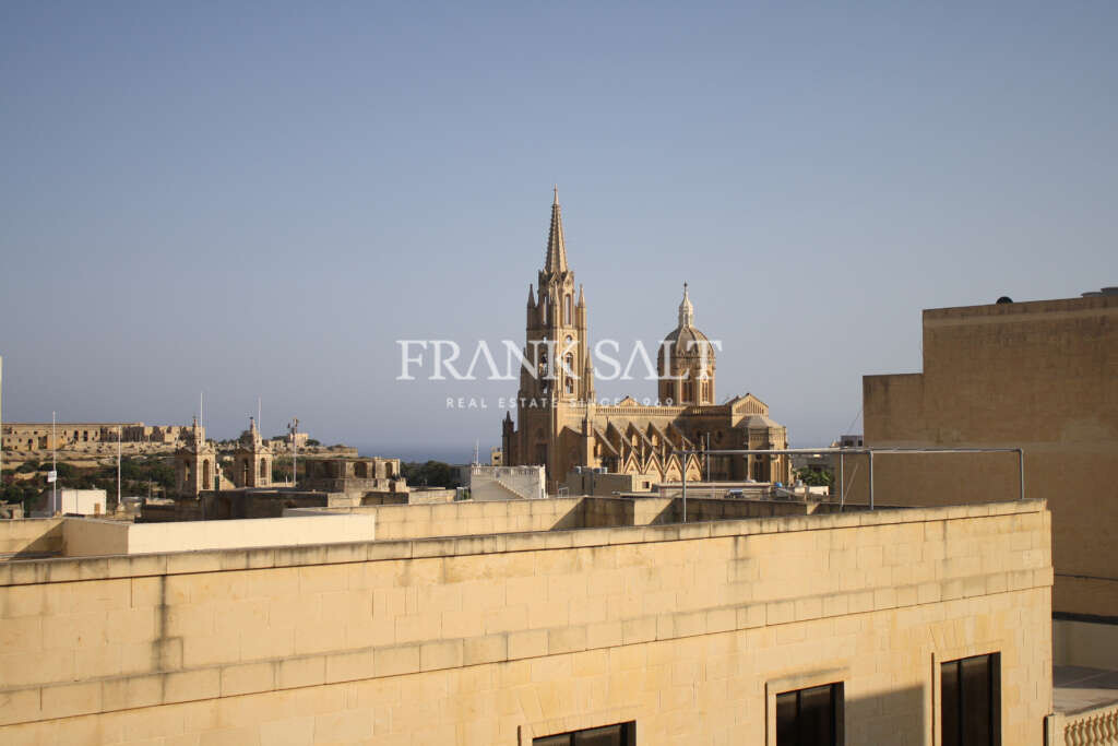 Ático de 2 dormitorios en Ghajnsielem, Malta No. 5591
