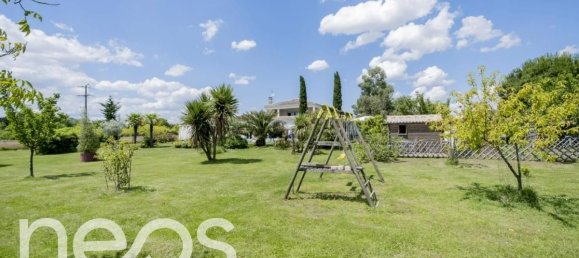5 bedrooms Villa in Carignan-de-Bordeaux, France No. 319548 5