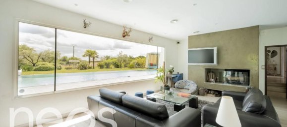 5 bedrooms Villa in Carignan-de-Bordeaux, France No. 319548 7