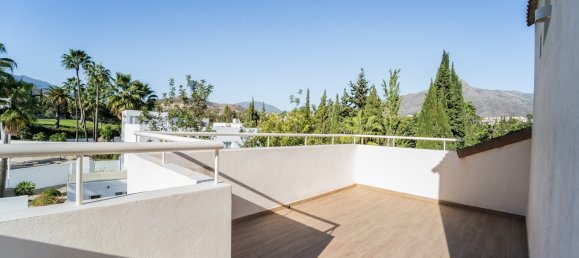 5 chambres Villa à Nueva Andalucia, Spain No. 4700 11