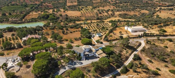 3 Schlafzimmer Villa in Silves, Portugal, Nr. 184230 4