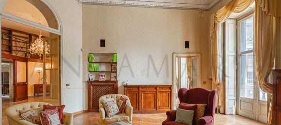 3 bedrooms Apartment in Milan, Italy No. 358870 5