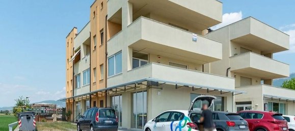 Apartamento de 3 dormitorios en Trevi, Italy No. 314242 3