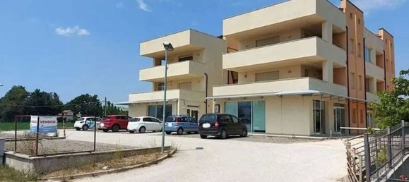 Apartamento de 3 dormitorios en Trevi, Italy No. 314242 6