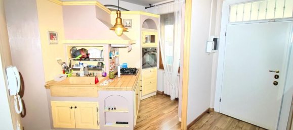 4 rooms Villa in Parma, Italy No. 185836 3