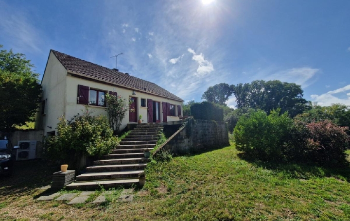 Casa de 2 dormitorios en Orne, France No. 322772