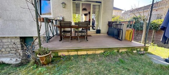 5 bedrooms Villa in Garches, France No. 117029 13