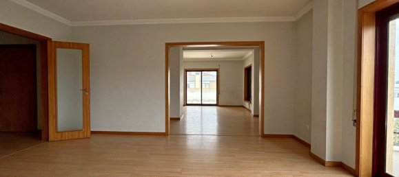 3 bedrooms Apartment in Oliveira de Azemeis, Portugal No. 11328 4