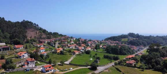 3 bedrooms House in Asturias, Spain No. 179670 4