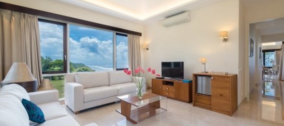 Villa de 6 dormitorios en South Kuta, Indonesia No. 2899 11