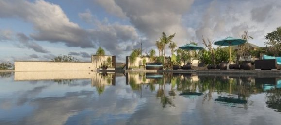 Villa de 6 dormitorios en South Kuta, Indonesia No. 2899 4